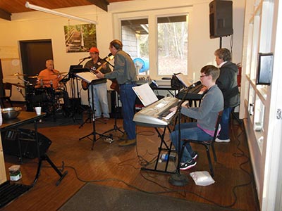 3-Asbury men's retreat-band